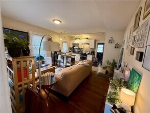 157 Smith St in Cranston, RI - Building Photo - Building Photo