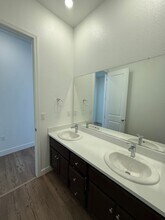 2410 Shore Vis in Fairfield, CA - Building Photo - Building Photo