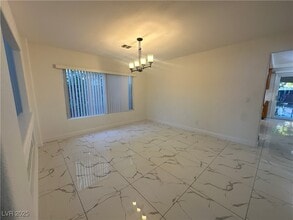 6678 Starshell Bay Ave in Las Vegas, NV - Building Photo - Building Photo