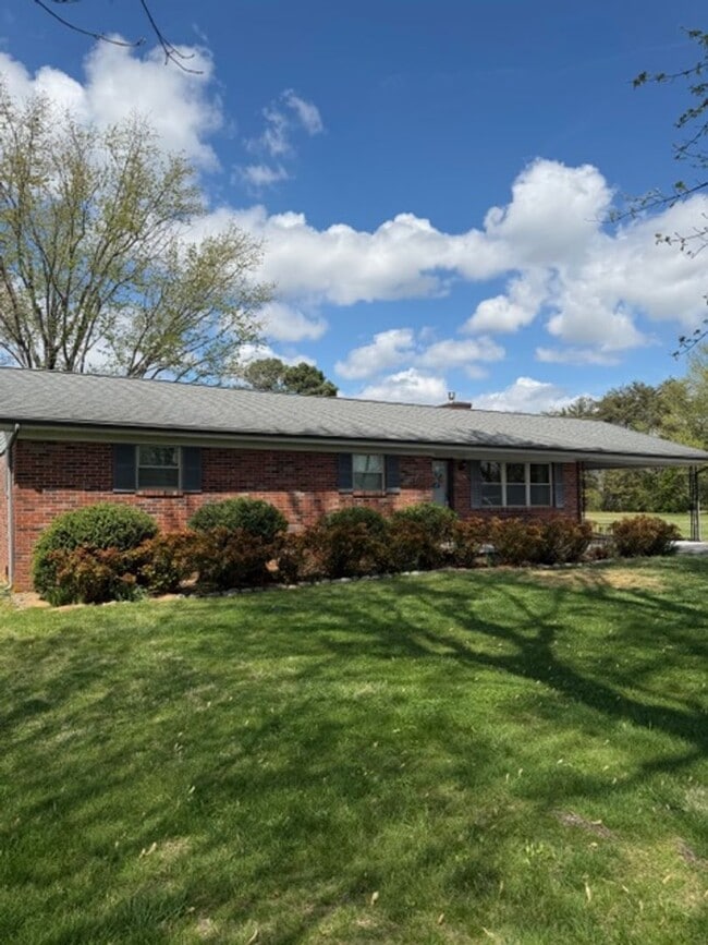 2201 Grey Ridge Rd in Maryville, TN - Building Photo - Building Photo