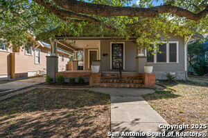 322 Carnahan St in San Antonio, TX - Building Photo - Building Photo