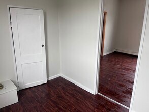 1124 Rivington St, Unit #4 in Roselle, NJ - Building Photo - Building Photo