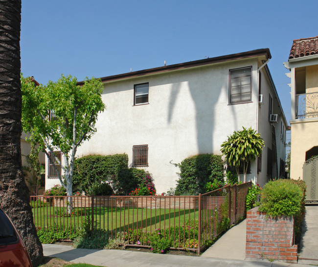 151 N Hamilton Dr in Beverly Hills, CA - Building Photo - Building Photo