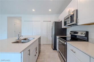 14310 Oviedo Pl in Ft. Myers, FL - Building Photo - Building Photo