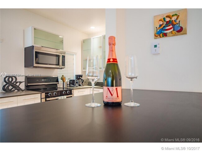 929 Michigan Ave in Miami Beach, FL - Building Photo - Building Photo