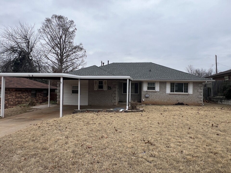 4768 Crest Pl in Oklahoma City, OK - Building Photo