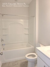 1035 Falling Rock Pl in Durham, NC - Building Photo - Building Photo