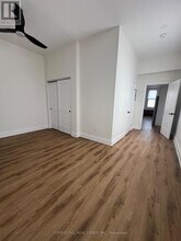 8 Essa Rd in Barrie, ON - Building Photo - Building Photo