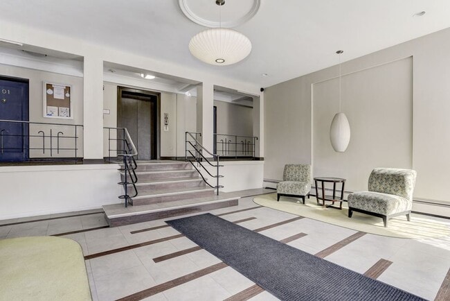 111 Lee Avenue, Unit 306