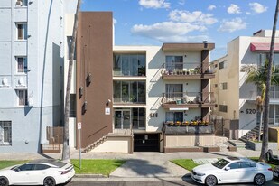 Kenmore Apartments in Los Angeles, CA - Building Photo