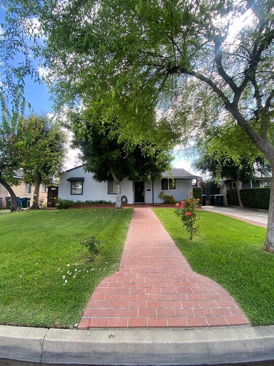4830 N Brightview Dr in Covina, CA - Building Photo