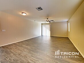 10009 W Crown King Rd in Tolleson, AZ - Building Photo - Building Photo