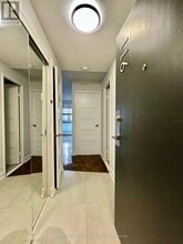 33 Isabella St in Toronto, ON - Building Photo - Building Photo