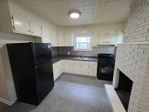 30 Hickory St in Rochester, NY - Building Photo - Building Photo