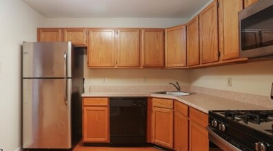 250 Potomac Dr in Basking Ridge, NJ - Building Photo - Building Photo