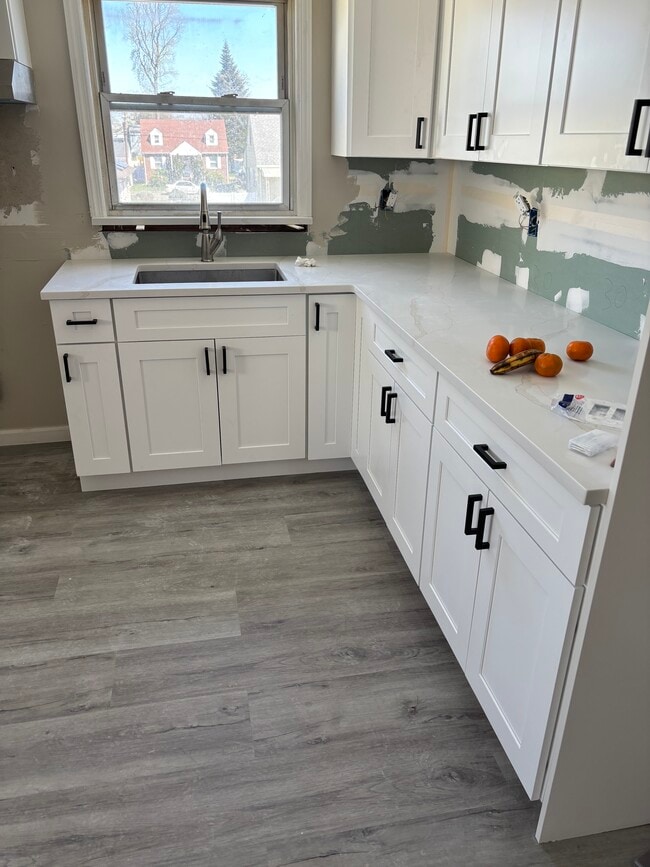 1158 Roosevelt Ave, Unit 1, Unit 1