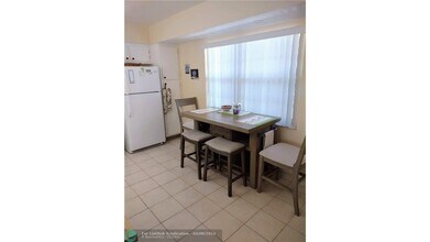 804 Cypress Blvd in Pompano Beach, FL - Building Photo - Building Photo