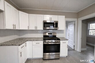 166 Sherman Ave in Meriden, CT - Building Photo - Building Photo