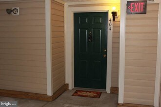 240 S Reynolds St-Unit -404 in Alexandria, VA - Building Photo - Building Photo