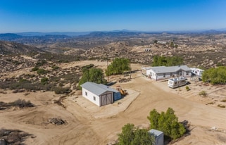43845 Golden Hills Dr in Aguanga, CA - Building Photo