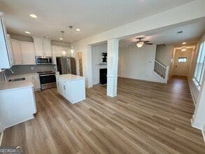 1874 Aron Ln in Conyers, GA - Building Photo - Building Photo