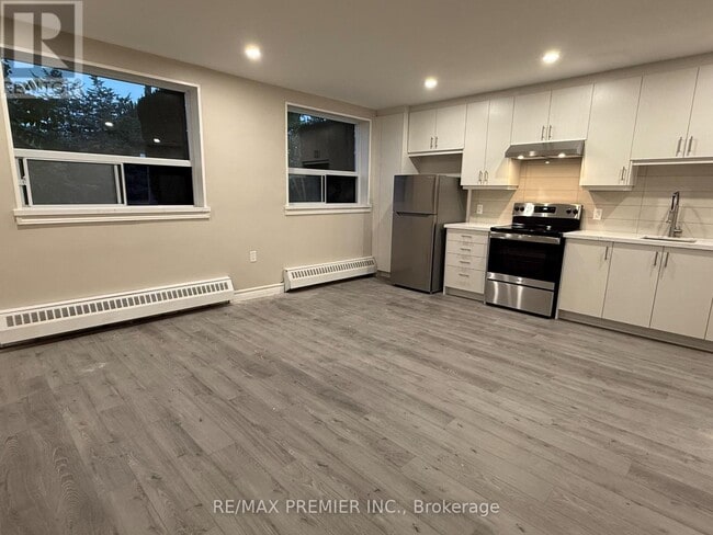 property at 40 Torbolton Dr