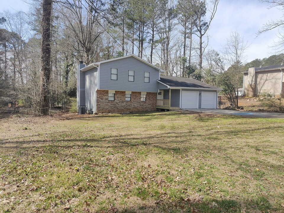 1333 Briar Ridge Ln in Jonesboro, GA - Building Photo