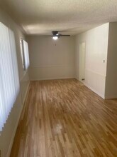 14308 Dickens St in Sherman Oaks, CA - Building Photo - Building Photo