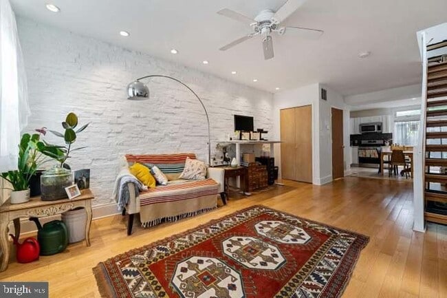 1552 S Capitol St in Philadelphia, PA - Building Photo - Building Photo