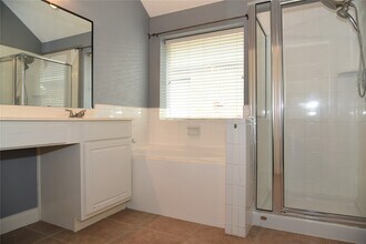 17238 Granberry Gate Dr in Tomball, TX - Building Photo - Building Photo