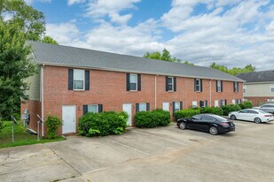 124-125 Coyote Ct in Clarksville, TN - Building Photo
