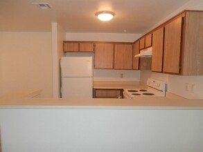 2980 Juniper Hills Blvd in Las Vegas, NV - Building Photo - Building Photo