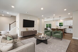 191 Cherry Spgs Ln in Asheville, NC - Building Photo - Building Photo
