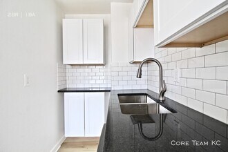 712 Linwood Blvd-Unit -712-6 in Kansas City, MO - Building Photo - Building Photo