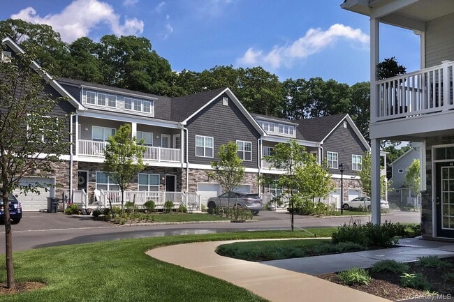 property at 495 Middle Country Rd