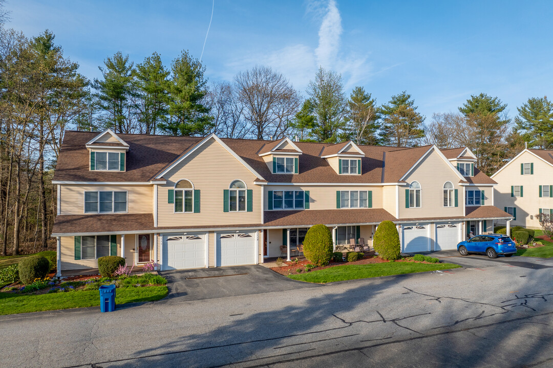 Swanson Meadows in North Billerica, MA - Building Photo