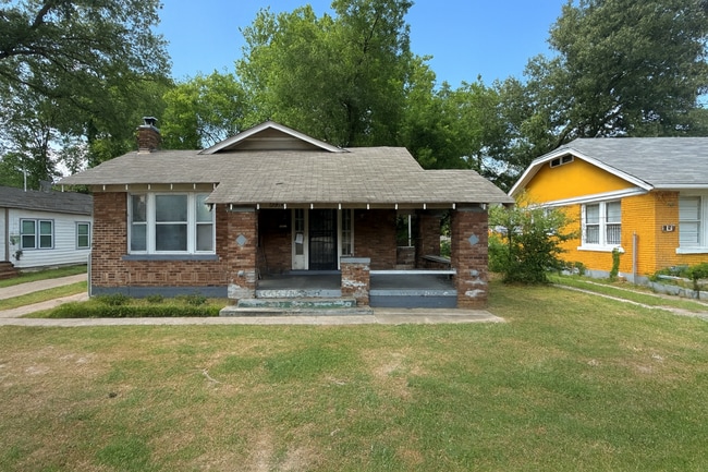 property at 2918 Southern Ave