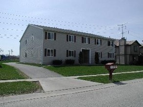 5751 Ryewyck Dr in Toledo, OH - Building Photo - Building Photo