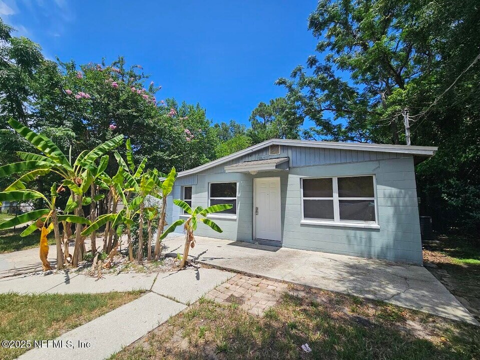 3635 Brockway Rd in Jacksonville, FL - Building Photo