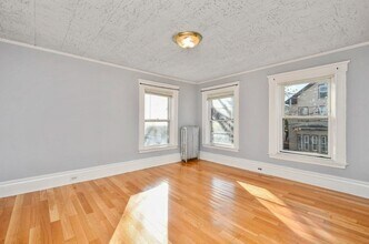 27 Brook St in Somerville, MA - Building Photo - Building Photo