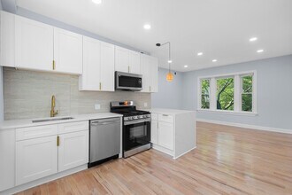 3805 W Belle Plaine Ave in Chicago, IL - Building Photo - Building Photo
