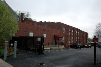 King Theatre Apartments in Lancaster, PA - Foto de edificio - Building Photo