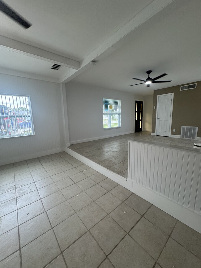 6080 Mattox St in Orlando, FL - Building Photo - Building Photo