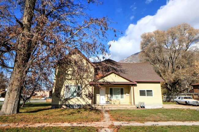 property at 311 E 200 N