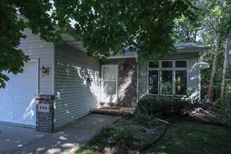 800 Grove St in Appleton, WI - Building Photo - Building Photo