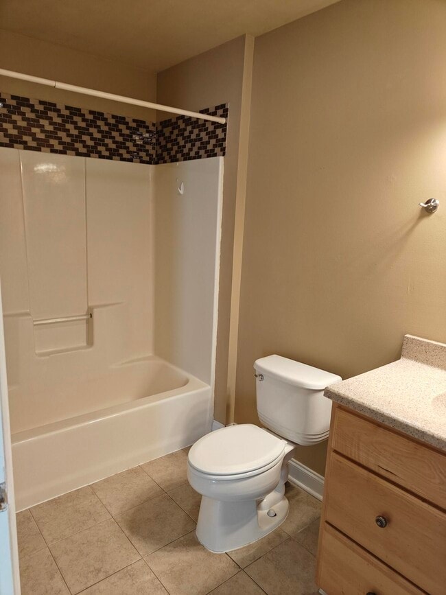 5960 Niles St in Troy, MI - Building Photo - Building Photo