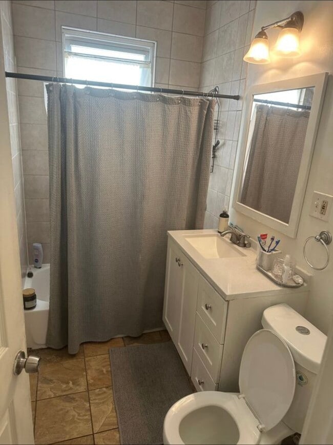 18 Wentworth Ter, Unit 3 in Boston, MA - Building Photo - Building Photo