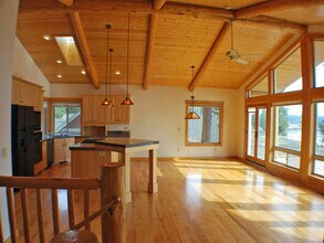 16727 Pony Express Way in Bend, OR - Building Photo - Building Photo