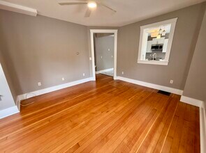 12 Stark St, Unit 12 - 1 in Nashua, NH - Building Photo - Building Photo