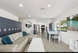 1708 SW 20th St in Fort Lauderdale, FL - Building Photo - Building Photo